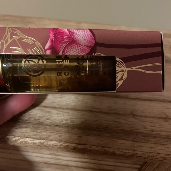 Yves Rocher rose oil - Picture 2 of 6
